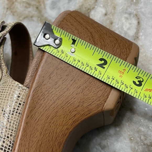 Dansko Jacinda Taupe Snake Wedge Sandal Women's EU 40 - Picture 12 of 13